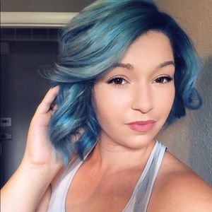 Meet your Posher, Destiny